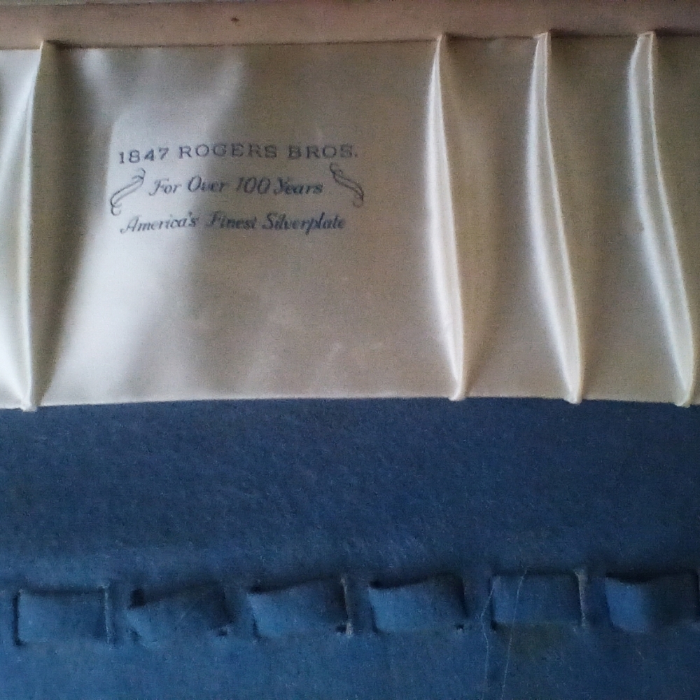 Silverware - Picture 2 of 3